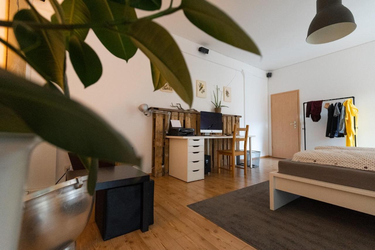 230 M2 Loft Mit Eigenem Wintergarten Mit Tischtennis & Dart, Kostenloser Parkplatz Erfurt Exterior foto