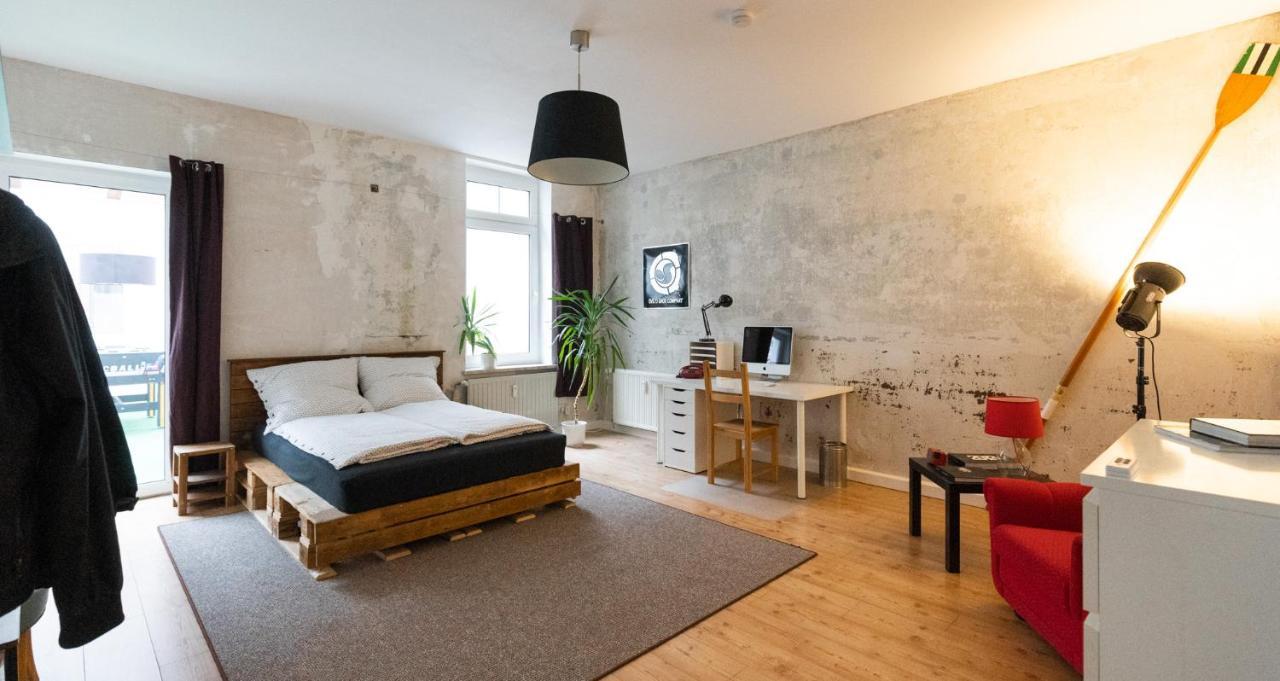 230 M2 Loft Mit Eigenem Wintergarten Mit Tischtennis & Dart, Kostenloser Parkplatz Erfurt Exterior foto